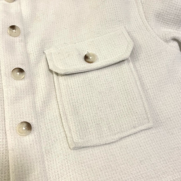 NWT Cropped Textured Shacket - Picture 4 of 7